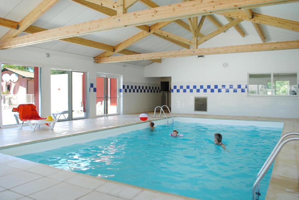 Residence Nemea Les Rives De Saint Brice Ares Dış mekan fotoğraf
